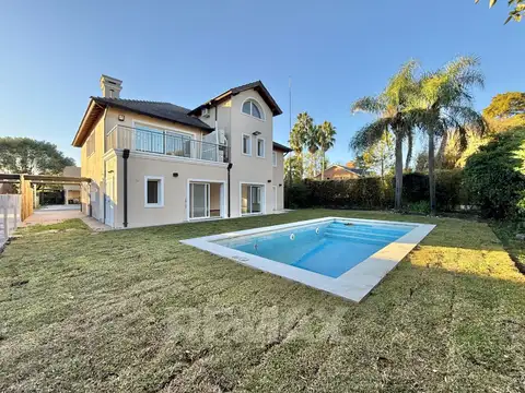 Casa en Venta con 1 cochera