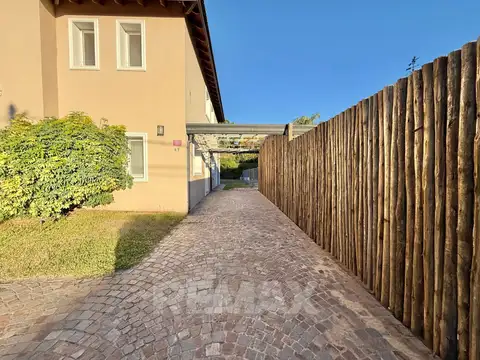 Casa en Venta en Mapuche Country Club, USD 410.000