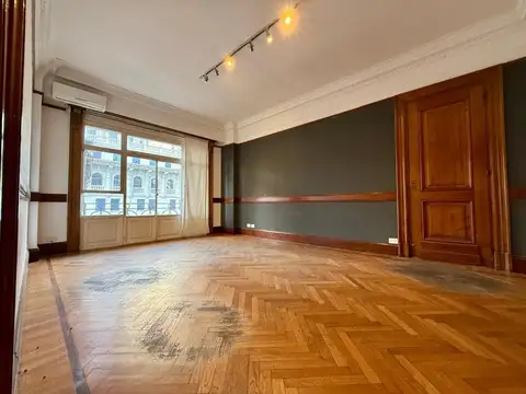 OFICINA VENTA CENTRO EDIFICIO MIGUEL BENCIT