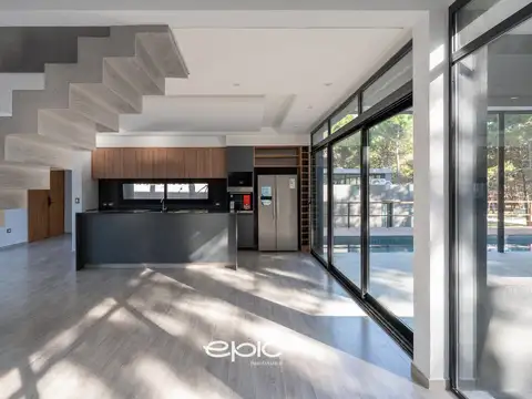 Casa en Venta en Villarobles, USD 560.000