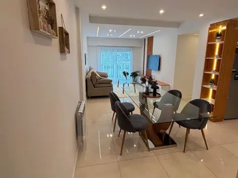 venta de departamento 4 ambientes a la calle con balcon corrido