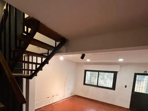 DUPLEX CON COCHERA EN CONDOMINIO