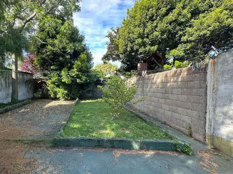 Alquiler Casa 2 Dormitorios La Teja Cochera Fondo