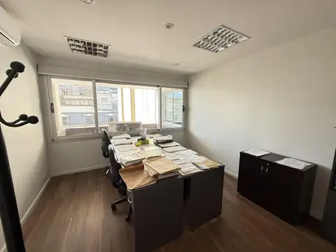 Oficina Monoambiente con 2 baños