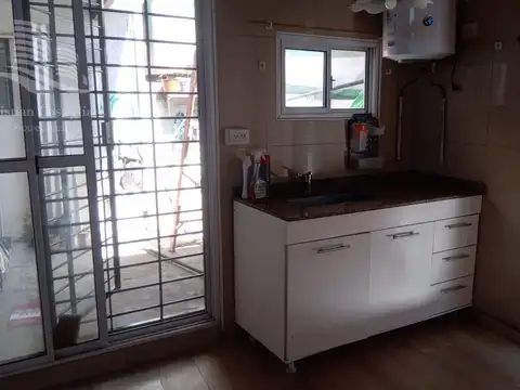 Depto Tipo Casa en Alquiler en Villa Adelina, $ 600.000