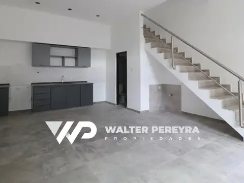 VENTA DEPARTAMENTO DUPLEX 3 AMBIENTES - BURZACO