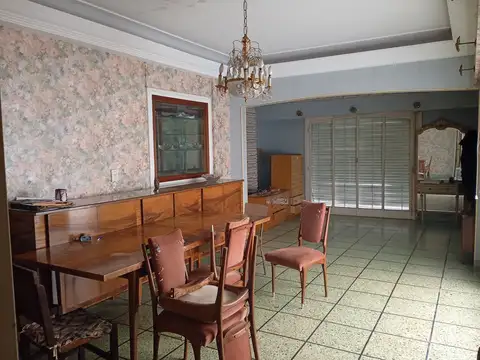 Casa  en Alquiler en La Plata, G.B.A. Zona Sur, Argentina