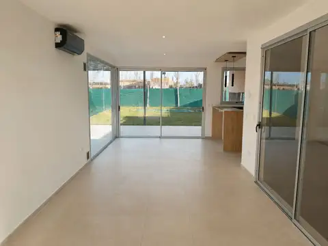 Castro Barros 100