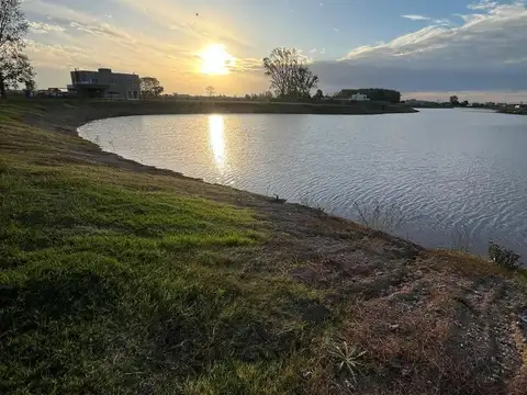 La Alameda Barrio Cerrado & Nautico
