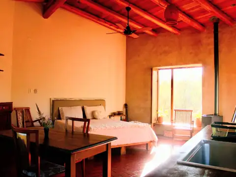 Casa 2 ambientes con 1 baño