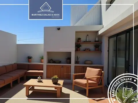 Casa 4 ambientes con 2 baños