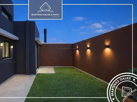 Casa en Venta en Barrio Rincones de Manantiales, USD 215.000