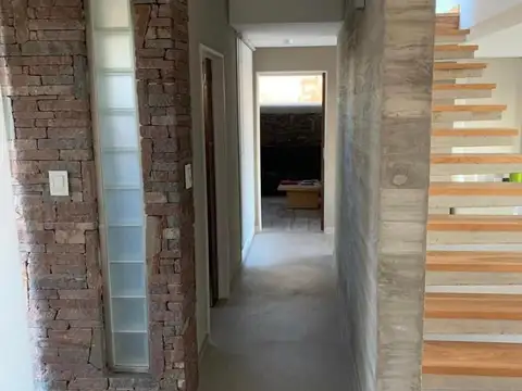 Casa al lago en el Cantón