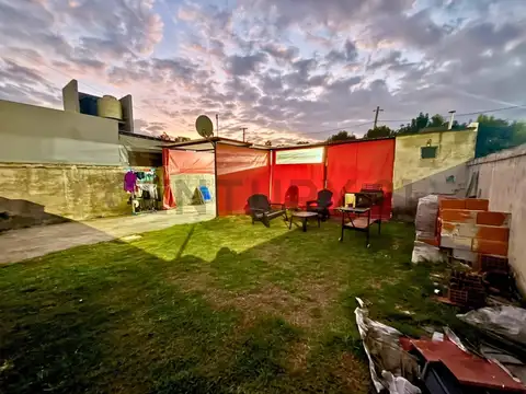 Casa 4 ambientes con 1 baño