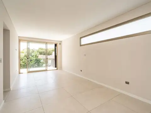 Depto Tipo Casa 3 ambientes con 2 baños