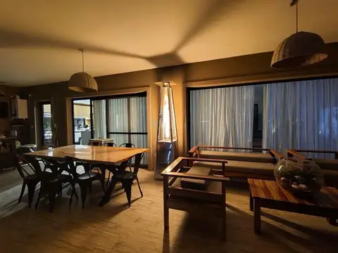 Casa en venta en San sebastián Área 9 A la laguna
