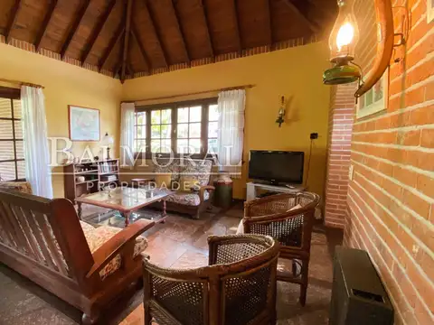 Casa 4 ambientes con 3 baños