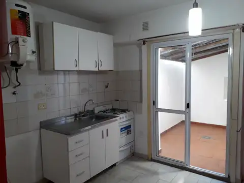 Depto Tipo Casa en Alquiler en Mataderos, $ 430.000