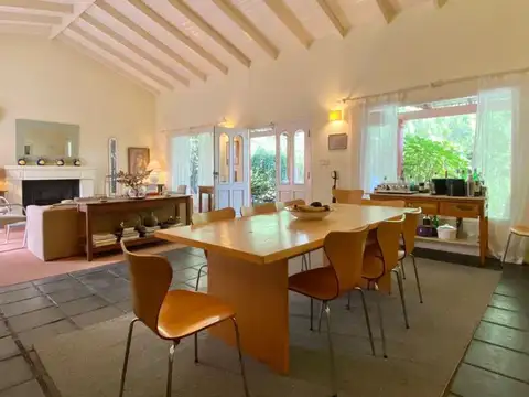 Casa en Alquiler de 4 dormitorios