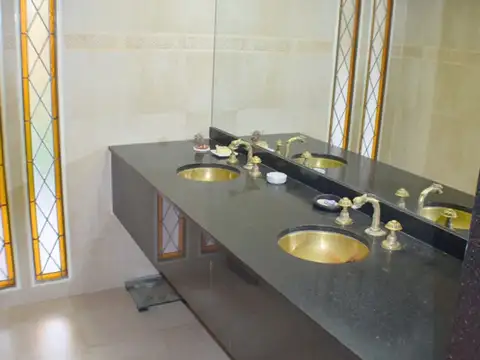 Casa - Venta - Argentina, Villa Sarmiento - ramon lista 181