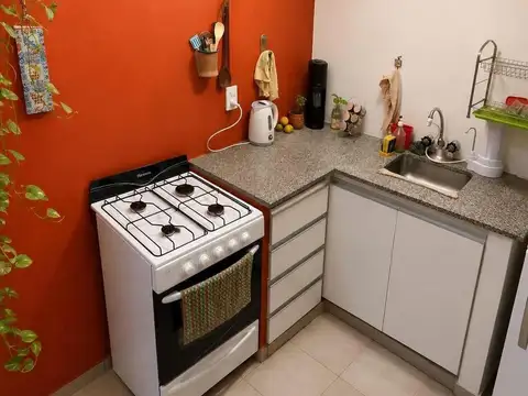 Casa 2 ambientes con 1 baño