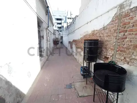 9 de julio 1300, Piso 0