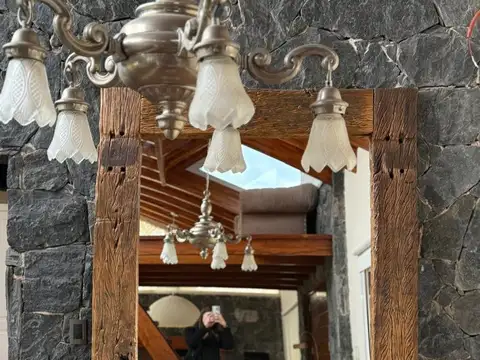 Casa 10 ambientes con 3 baños