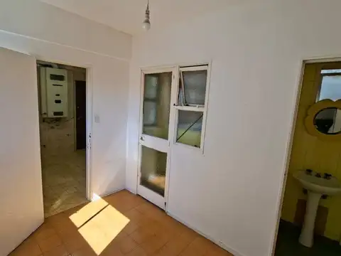 DEPARTAMENTO 3 AMBIENTES  CON DEPENDENCIAS