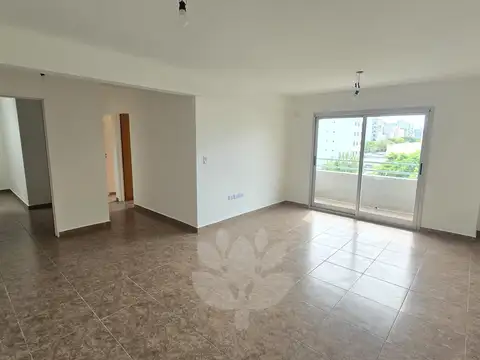 Departamento en Alquiler en Plaza Máximo Paz, $ 690.000