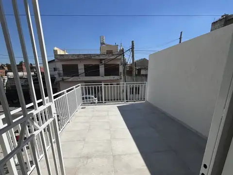 Depto Tipo Casa en Alquiler A Estrenar