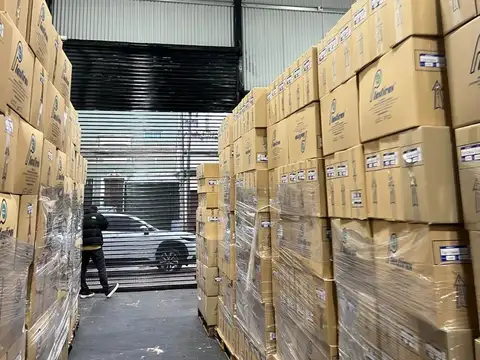 Galpon en Alquiler en Remedios de Escalada, $ 2.200.000