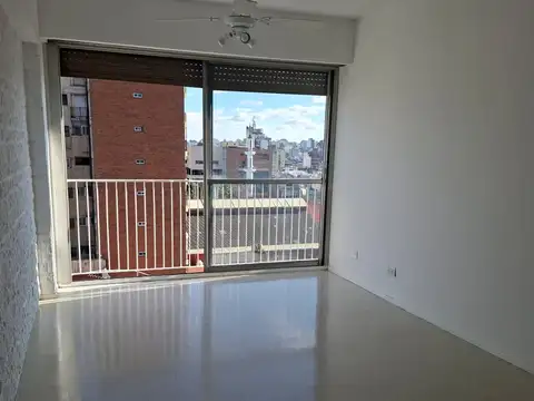Avenida Juan De Garay 2300