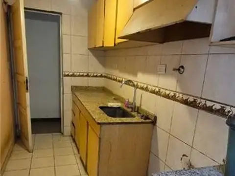 GENERAL MARANDIAGA Y JUAN LAVALLE 100