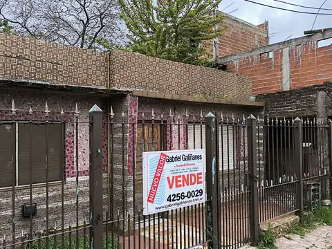 Vende Casa Americana -A refaccionar- Florencio Varela.