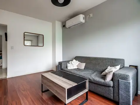 Depto Tipo Casa 4 ambientes con 3 baños