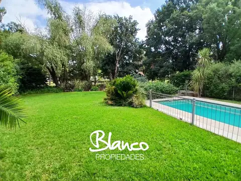 Pilar del lago 1100