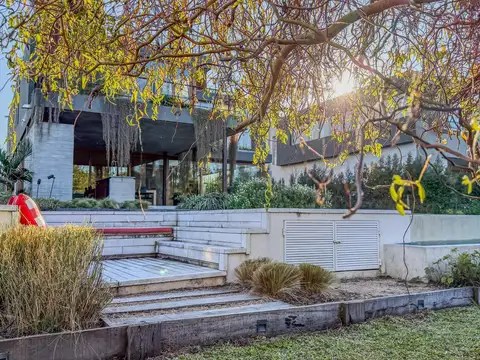 Casa en Alquiler de 4 dormitorios
