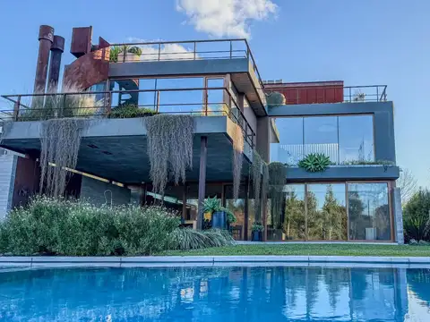 Espectacular Casa de Diseño al Lago en Alquiler – Virazón, Nordelta  4 suites