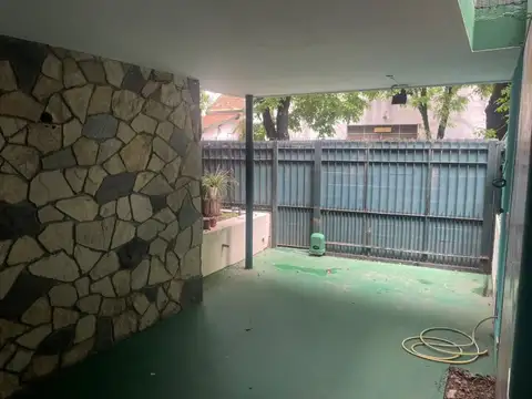 Depto Tipo Casa en Venta en Coghlan, USD 385.000