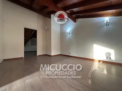 Casa 5 ambientes con 3 baños