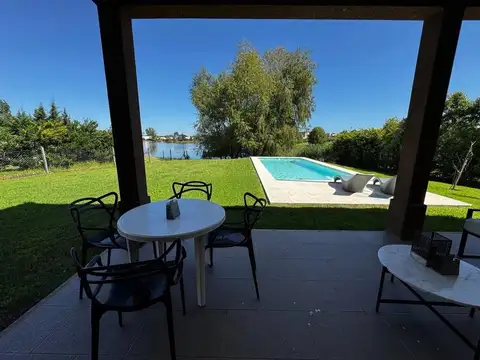 Casa en Venta en El Canton - Norte, USD 299.000