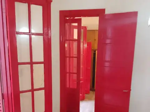 PH T/ CASA 2 AMBIENTES a refaccionar * PATIO * A METROS DEL