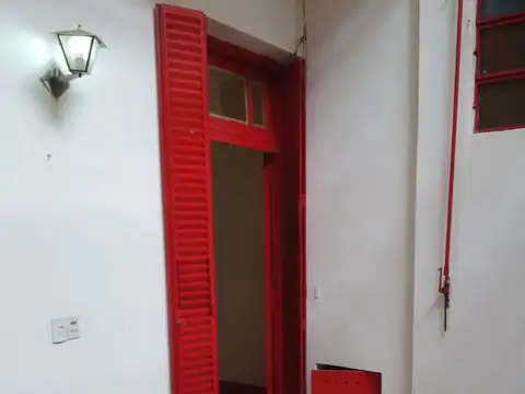 Depto Tipo Casa en Venta 50 años