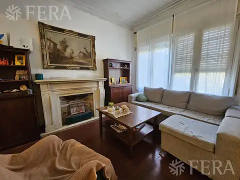 Casa en Venta en Adrogue, USD 207.000