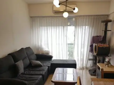 Departamento de 2 ambientes muy bien ubicado