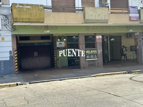 Cochera en Adrogue