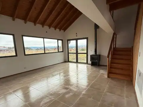 Casa 4 ambientes con 1 baño