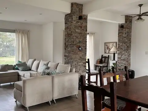 Casa en Venta en Haras Santa Maria, USD 220.000