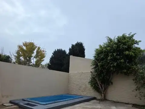 Casa 3 ambientes con 2 baños