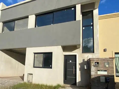 CASA EN VENTA "A TERMINAR" - SOURIGUES